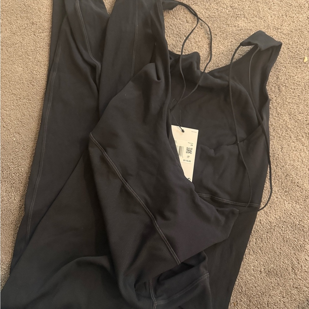 Nike yoga cross cross jumpsuit - Picture 4 of 4
